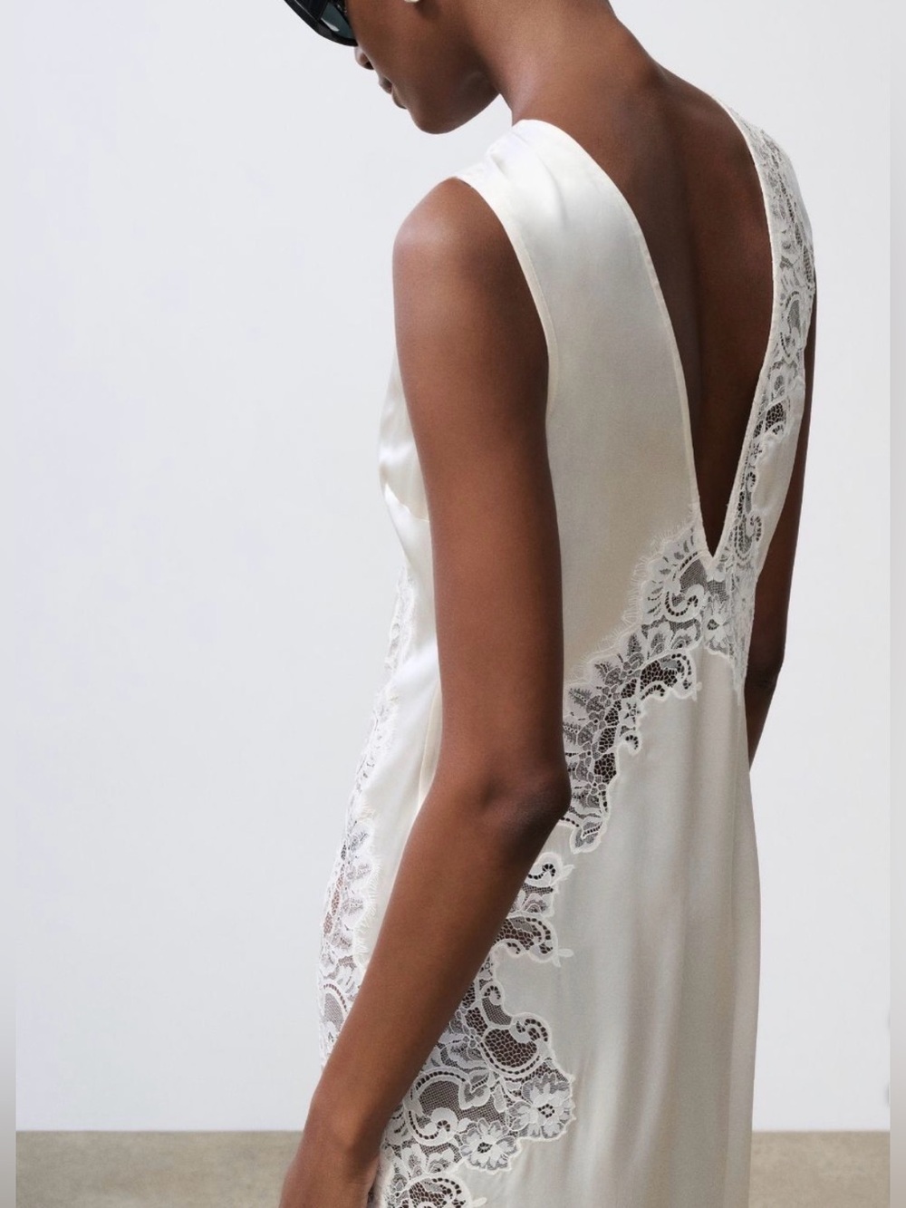 SRG - BRIAR SILK MAXI DRESS. - Picture 2 of 12